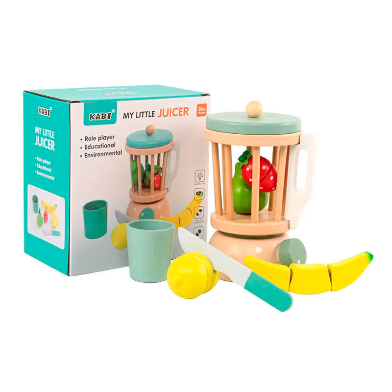 Licuadora de Madera con Frutas